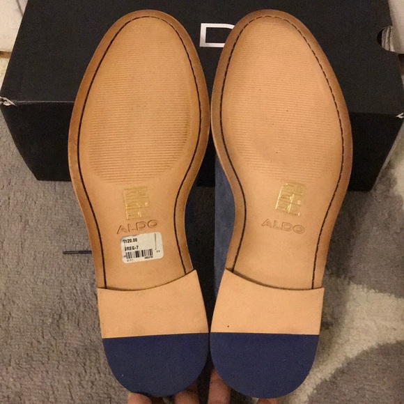 Men’s Suede Oxford shoes, Size 10